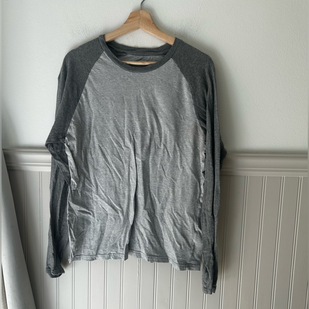 Old Navy Men’s Small Two-Tone Gray Long Sleeve Soft Washed Cotton Shirt